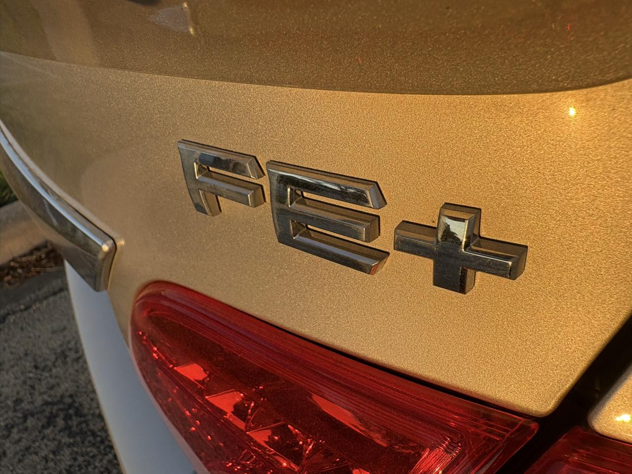 Nissan Sentra 4dr Sdn I4 CVT FE+ SV 2014