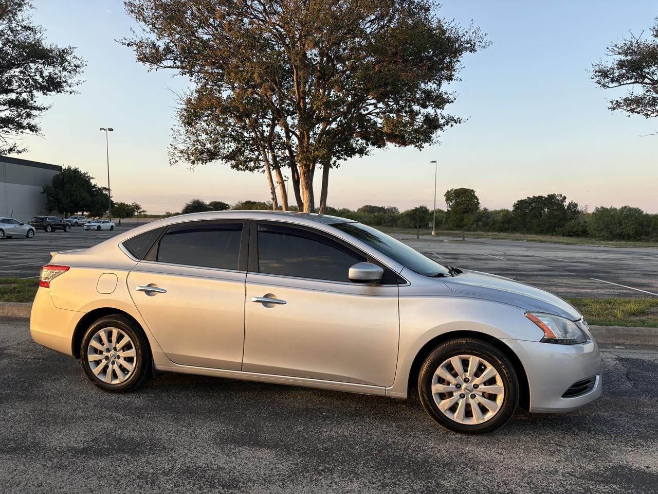 Nissan Sentra 4dr Sdn I4 CVT FE+ SV 2014