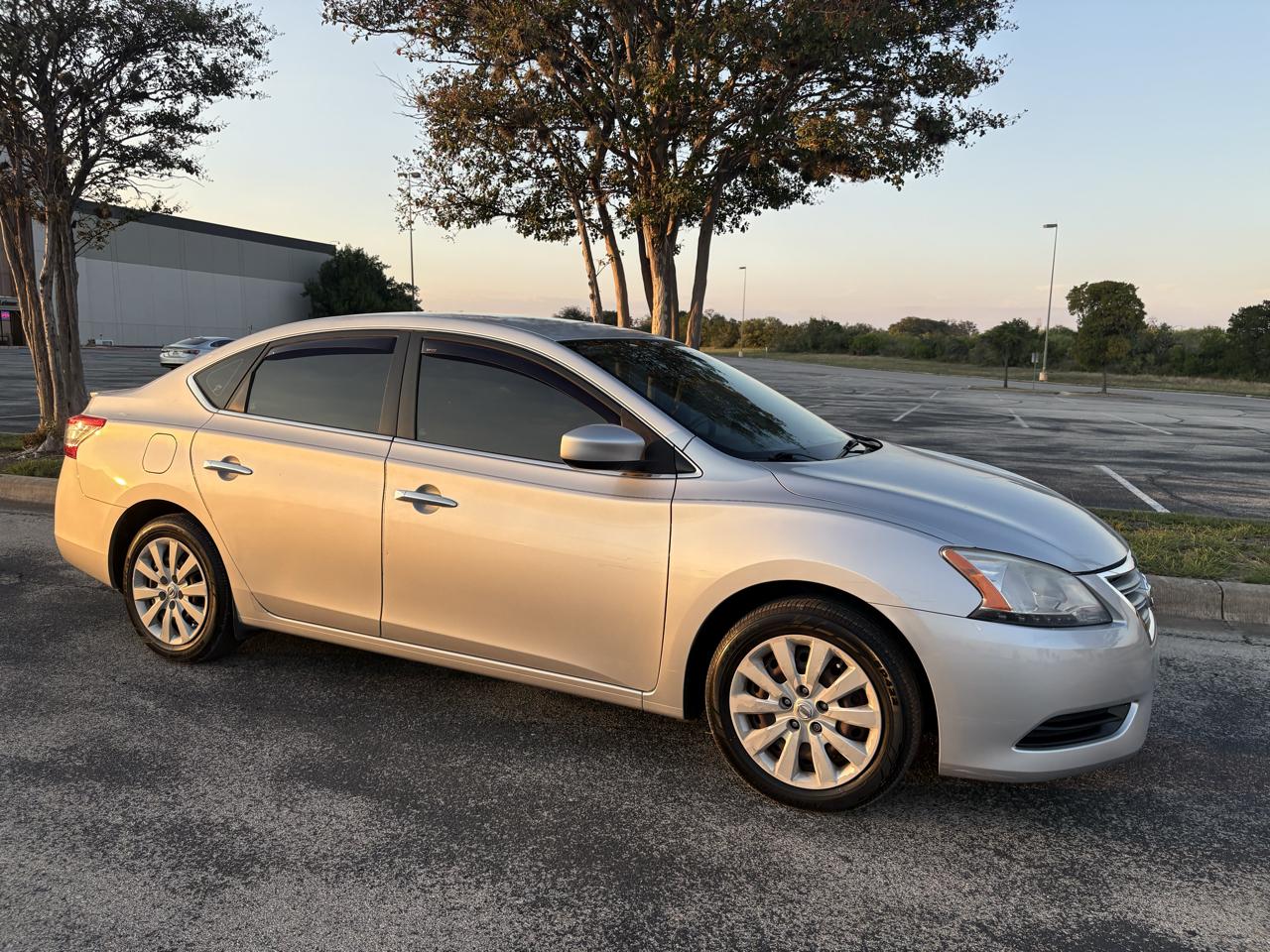 Nissan Sentra 4dr Sdn I4 CVT FE+ SV 2014