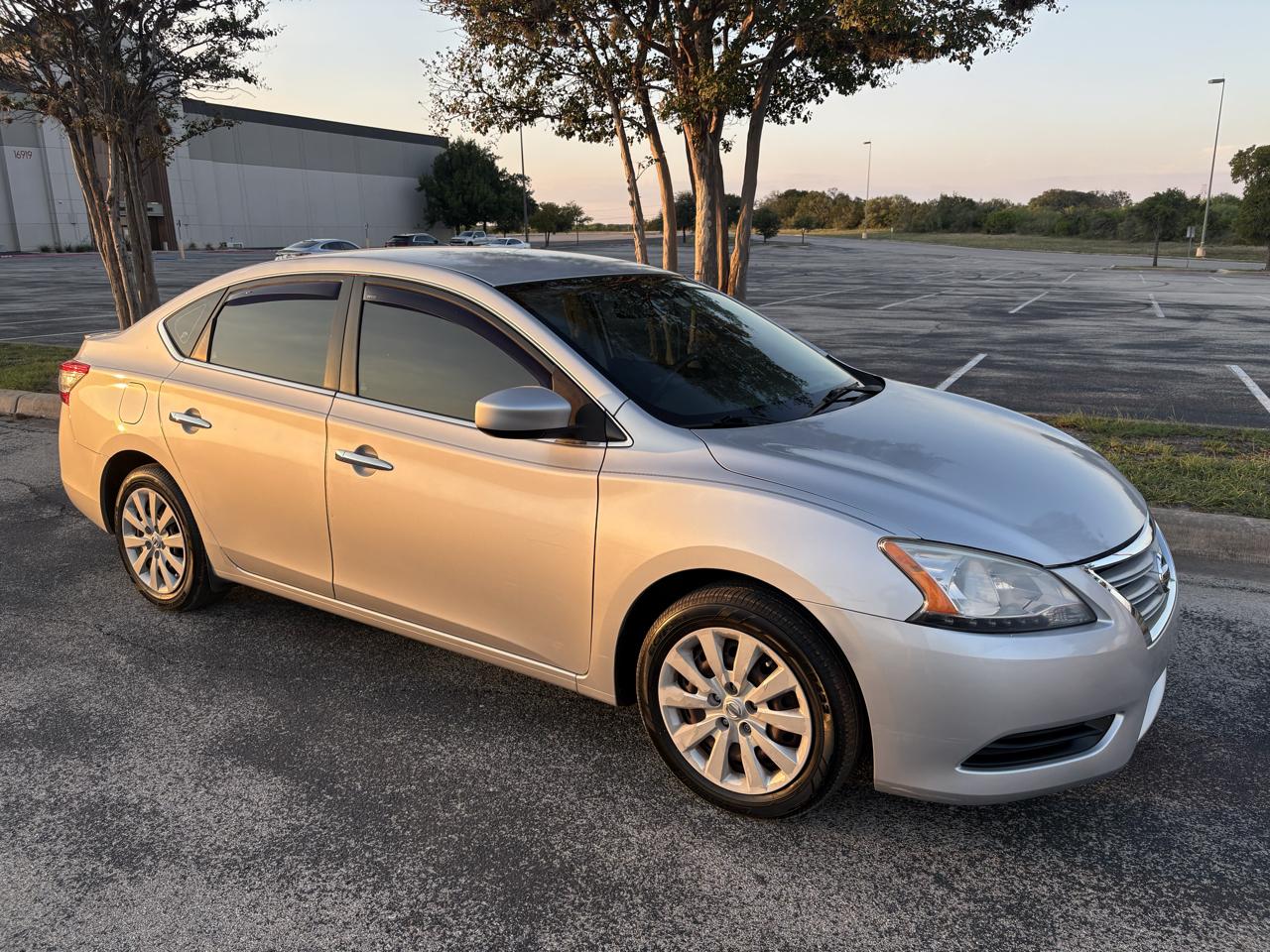 Nissan Sentra 4dr Sdn I4 CVT FE+ SV 2014