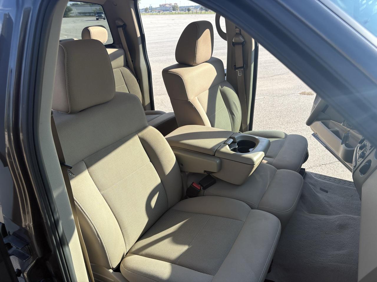Ford F-150 SuperCrew 139" XLT 2006