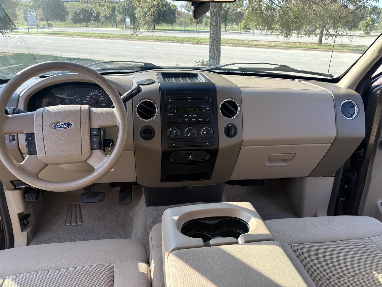 Ford F-150 SuperCrew 139" XLT 2006