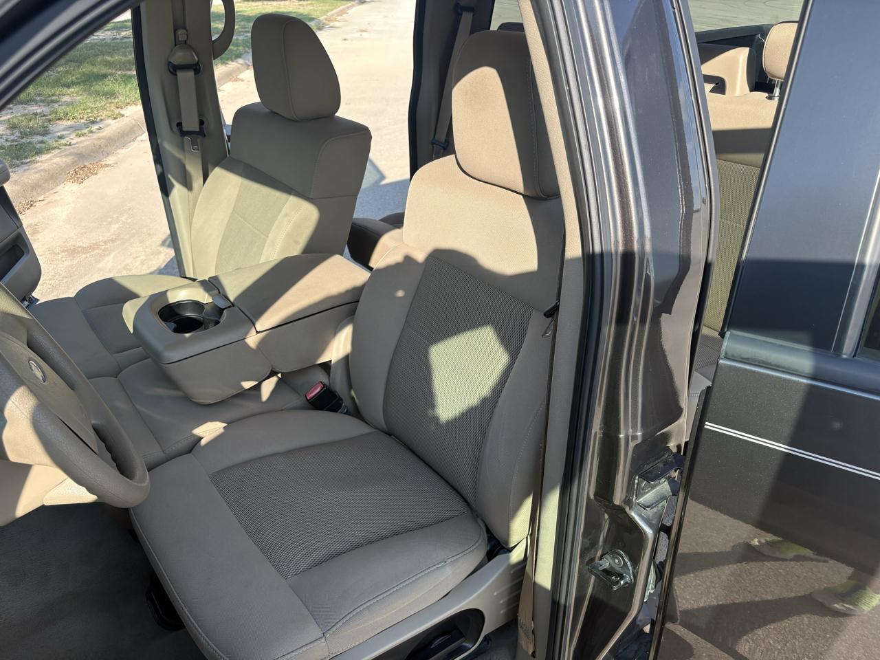Ford F-150 SuperCrew 139" XLT 2006