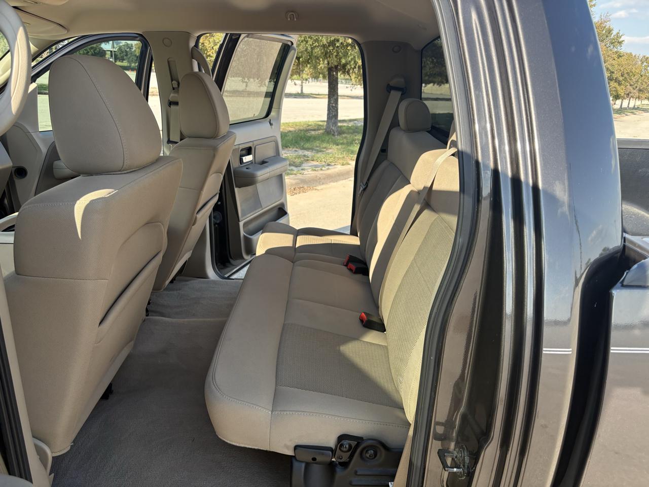 Ford F-150 SuperCrew 139" XLT 2006