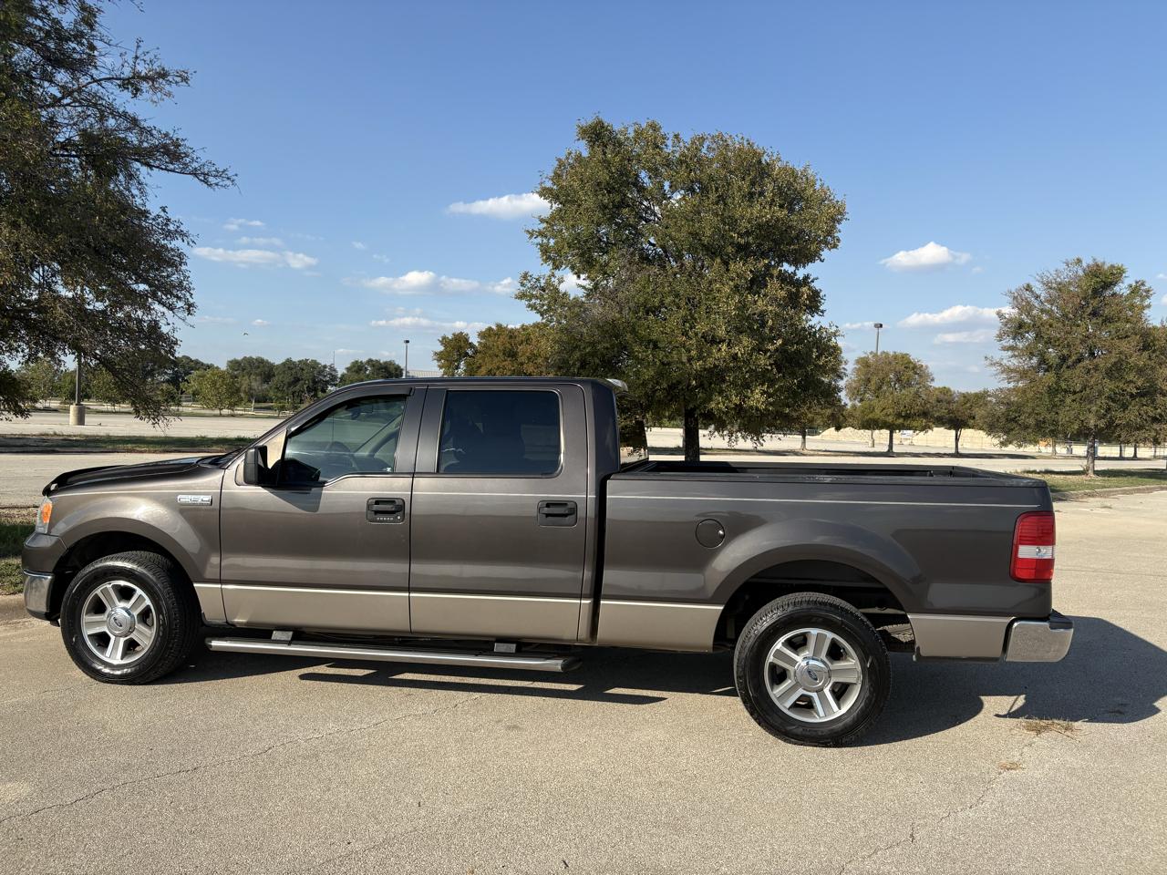 Ford F-150 SuperCrew 139" XLT 2006