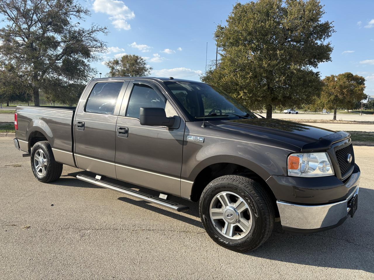 Ford F-150 SuperCrew 139" XLT 2006