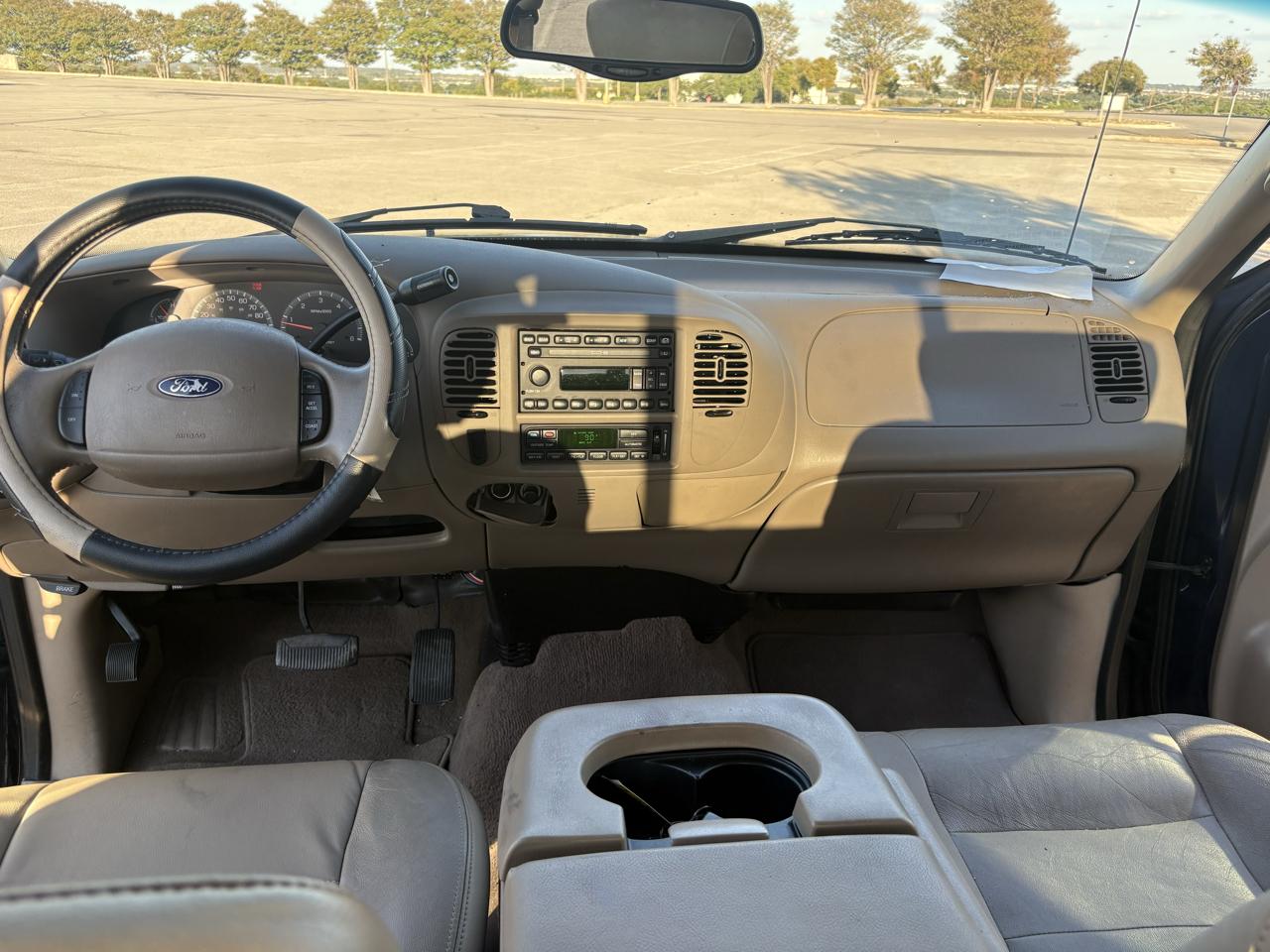 Ford F-150 SuperCrew 139" Lariat 2003
