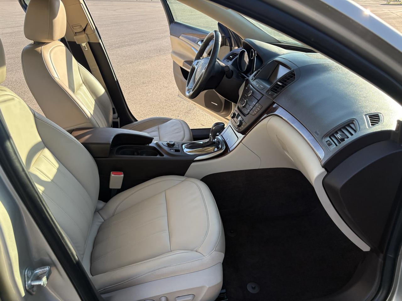 Buick Regal 4dr Sdn Premium 2 2013