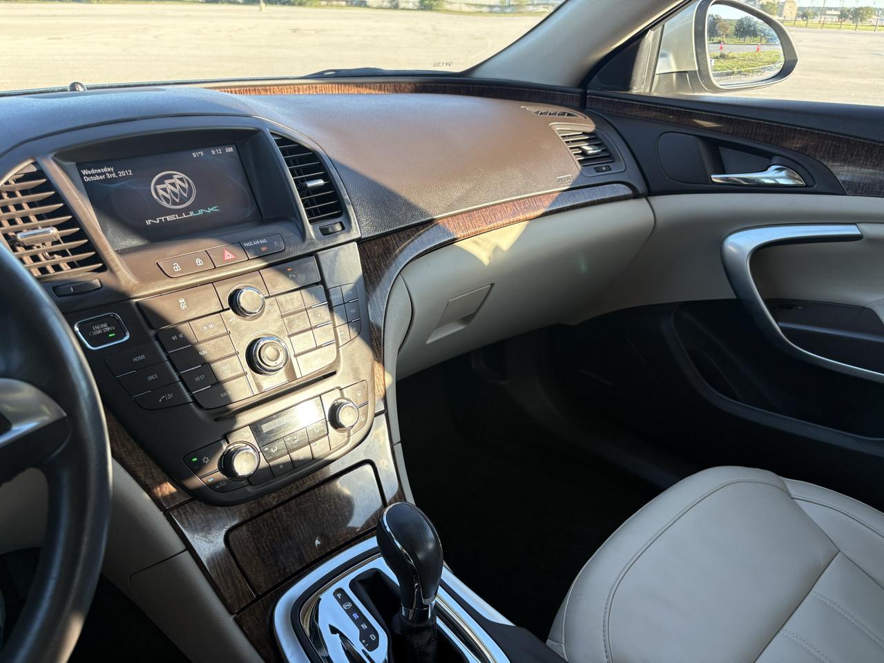 Buick Regal 4dr Sdn Premium 2 2013