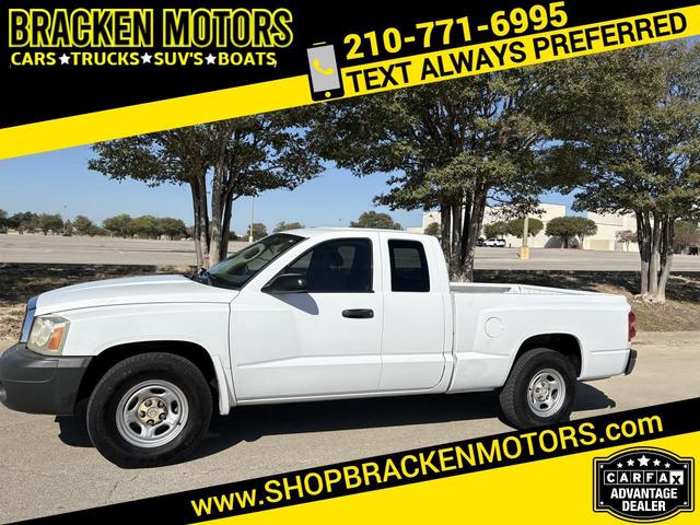 White 2006 Dodge Dakota Pickup Truck Rear-Wheel Drive Automatic