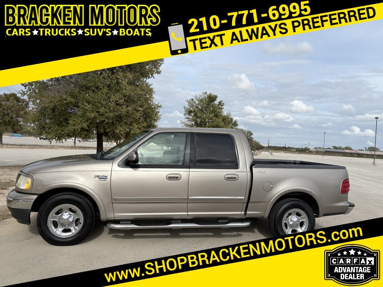 2003 Ford F-150 SuperCrew 139" Lariat