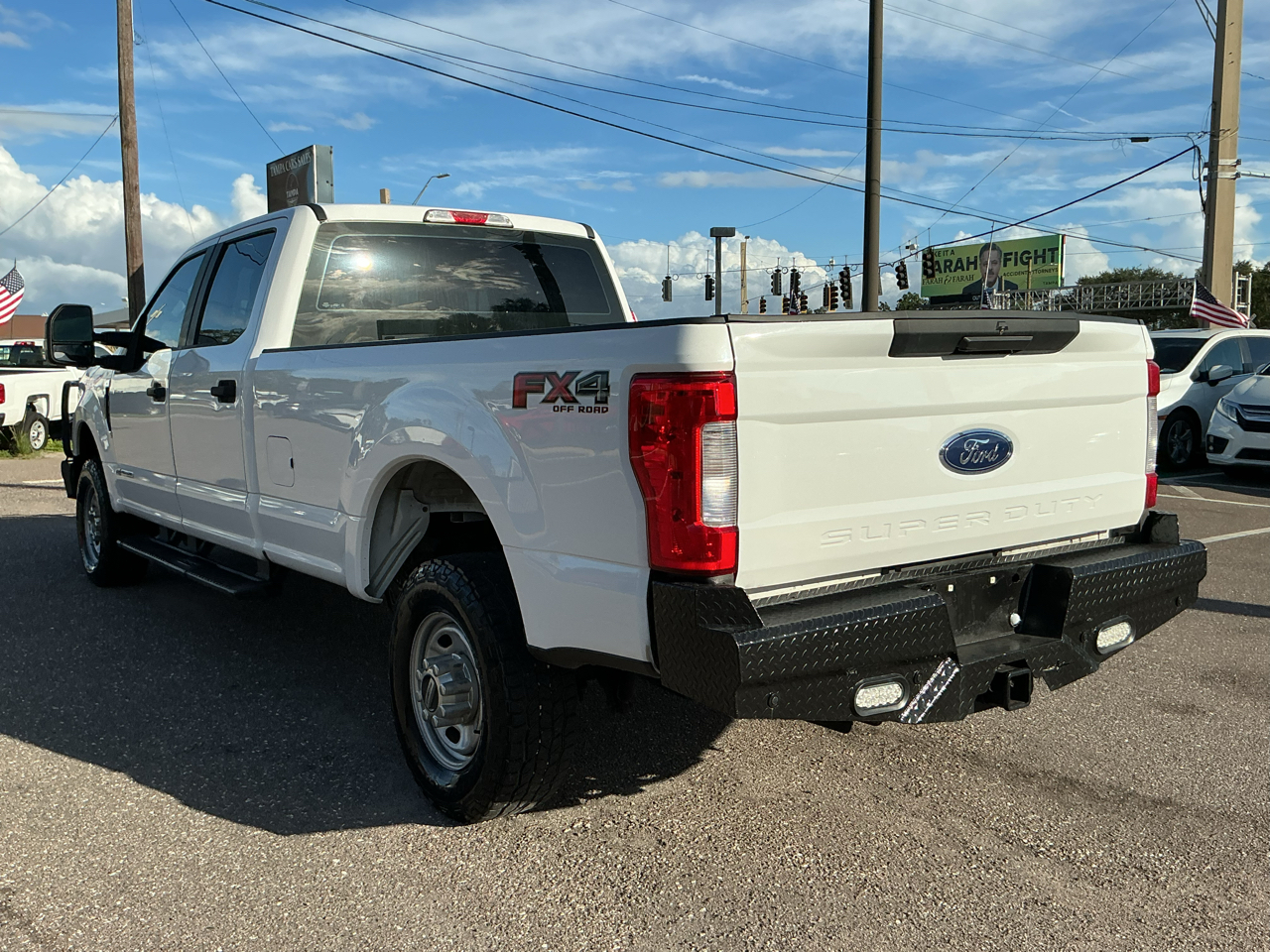 Ford Super Duty F-350 SRW XL 4WD SuperCab 8' Box 2018