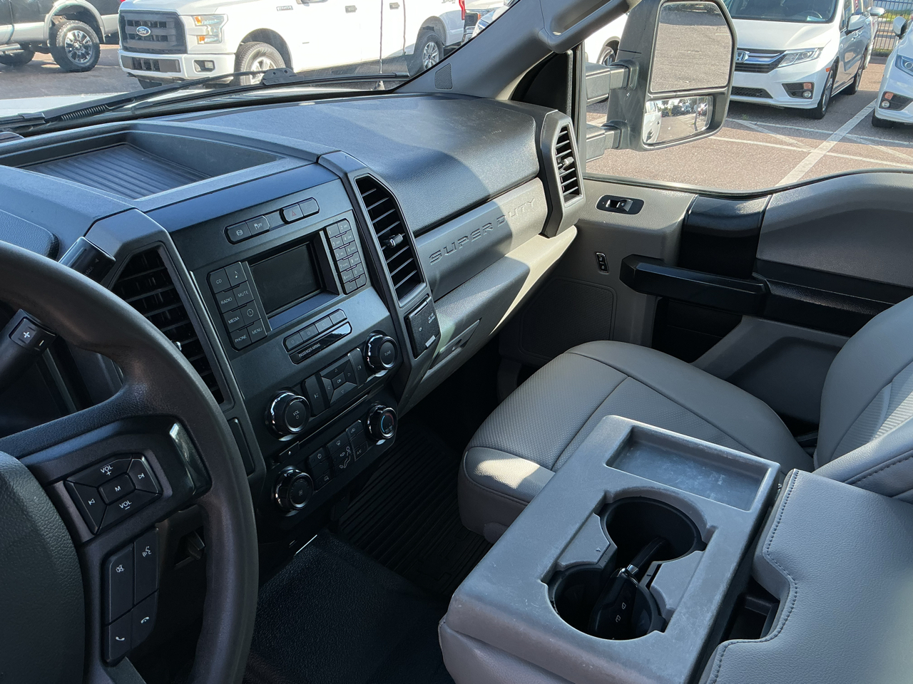 Ford Super Duty F-350 SRW XL 4WD SuperCab 8' Box 2018