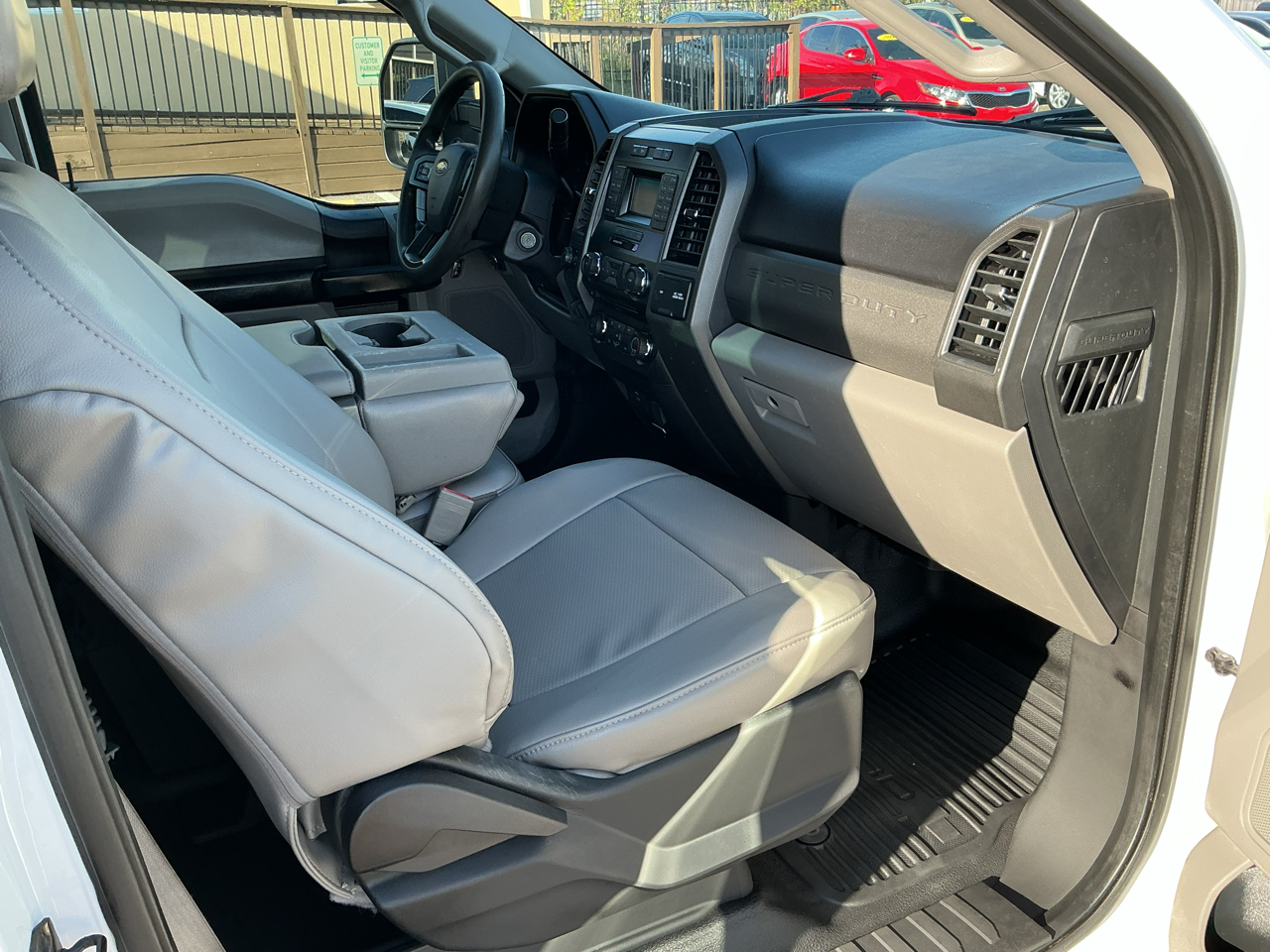 Ford Super Duty F-350 SRW XL 4WD SuperCab 8' Box 2018