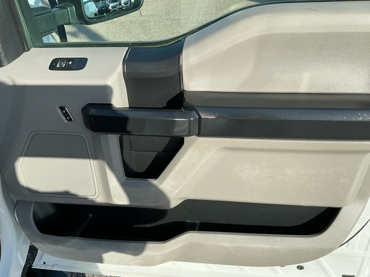 Ford Super Duty F-350 SRW XL 4WD SuperCab 8' Box 2018