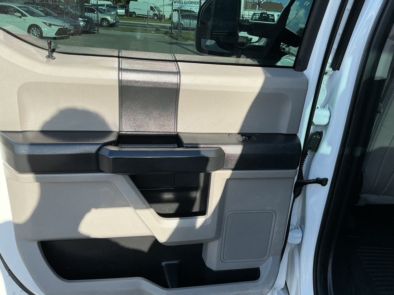Ford Super Duty F-350 SRW XL 4WD SuperCab 8' Box 2018