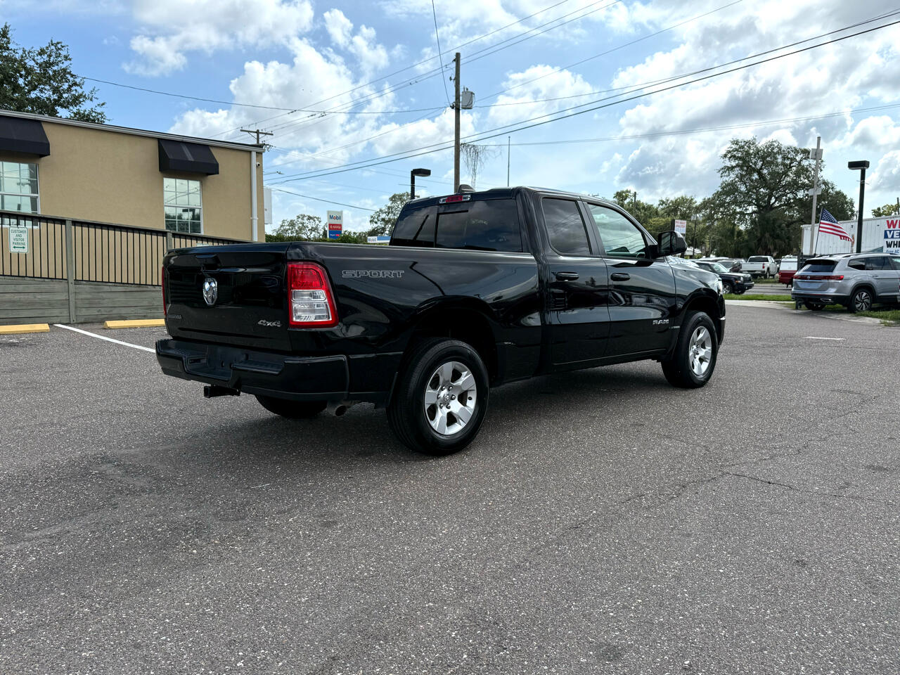 RAM 1500 Big Horn Quad Cab 4WD 2023