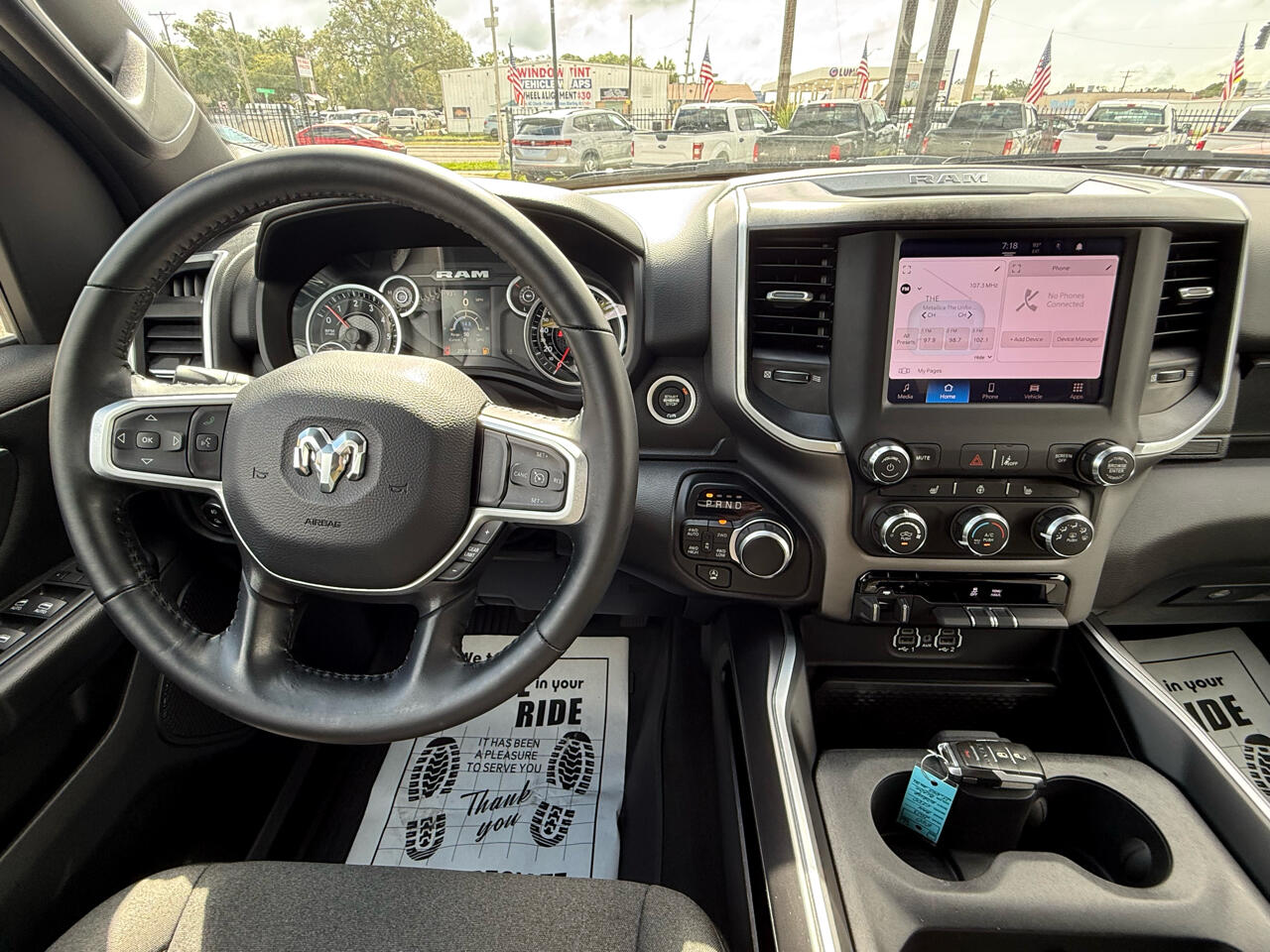 RAM 1500 Big Horn Quad Cab 4WD 2023