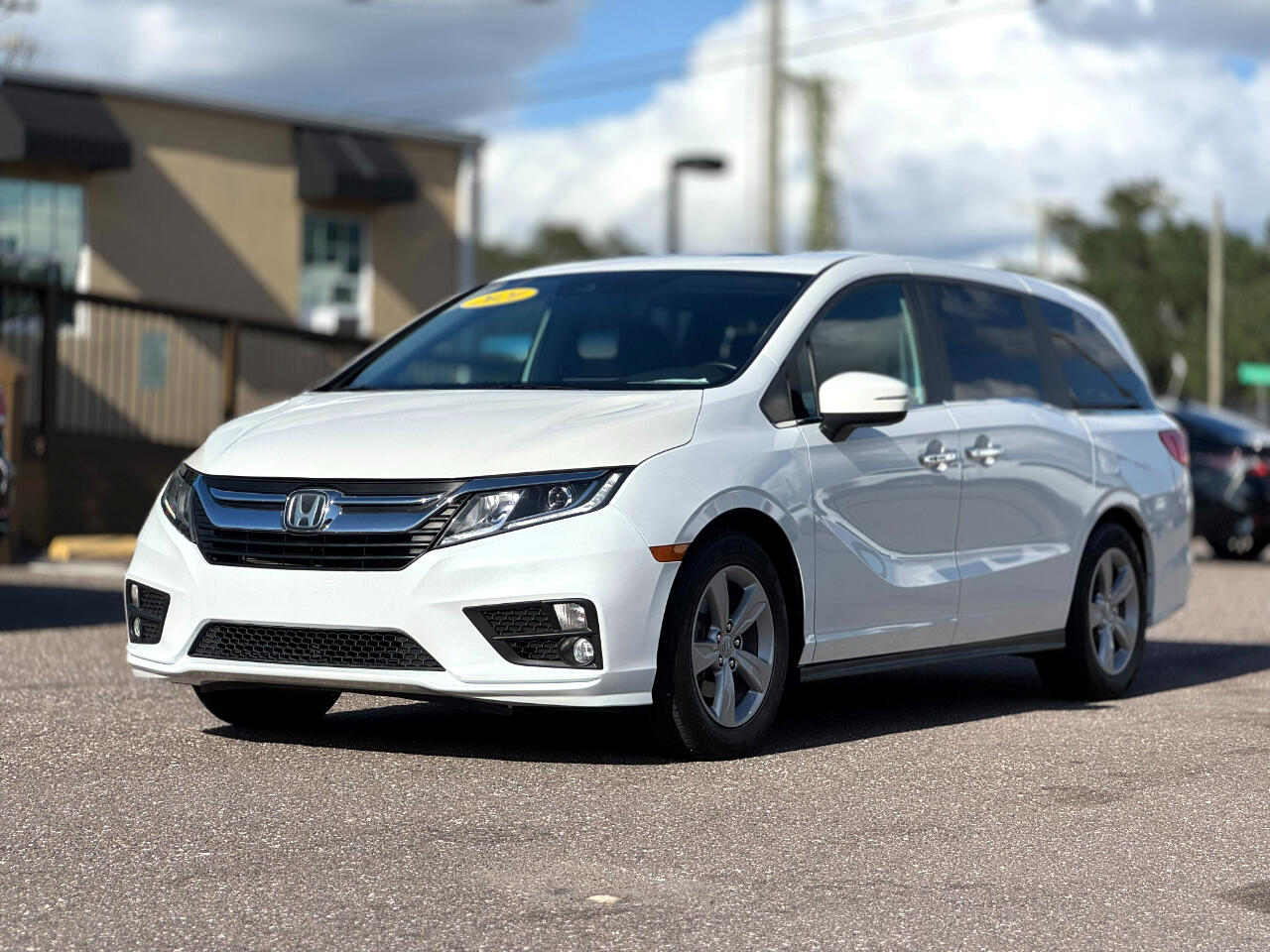 2020 Honda Odyssey photo 2
