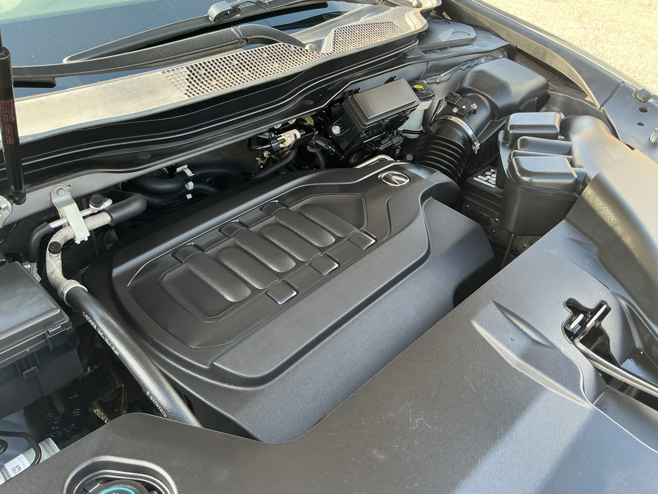 Acura MDX 9-Spd AT Advance Package 2016