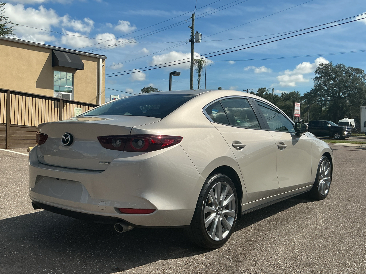 2023 Mazda Mazda3 Select photo 4