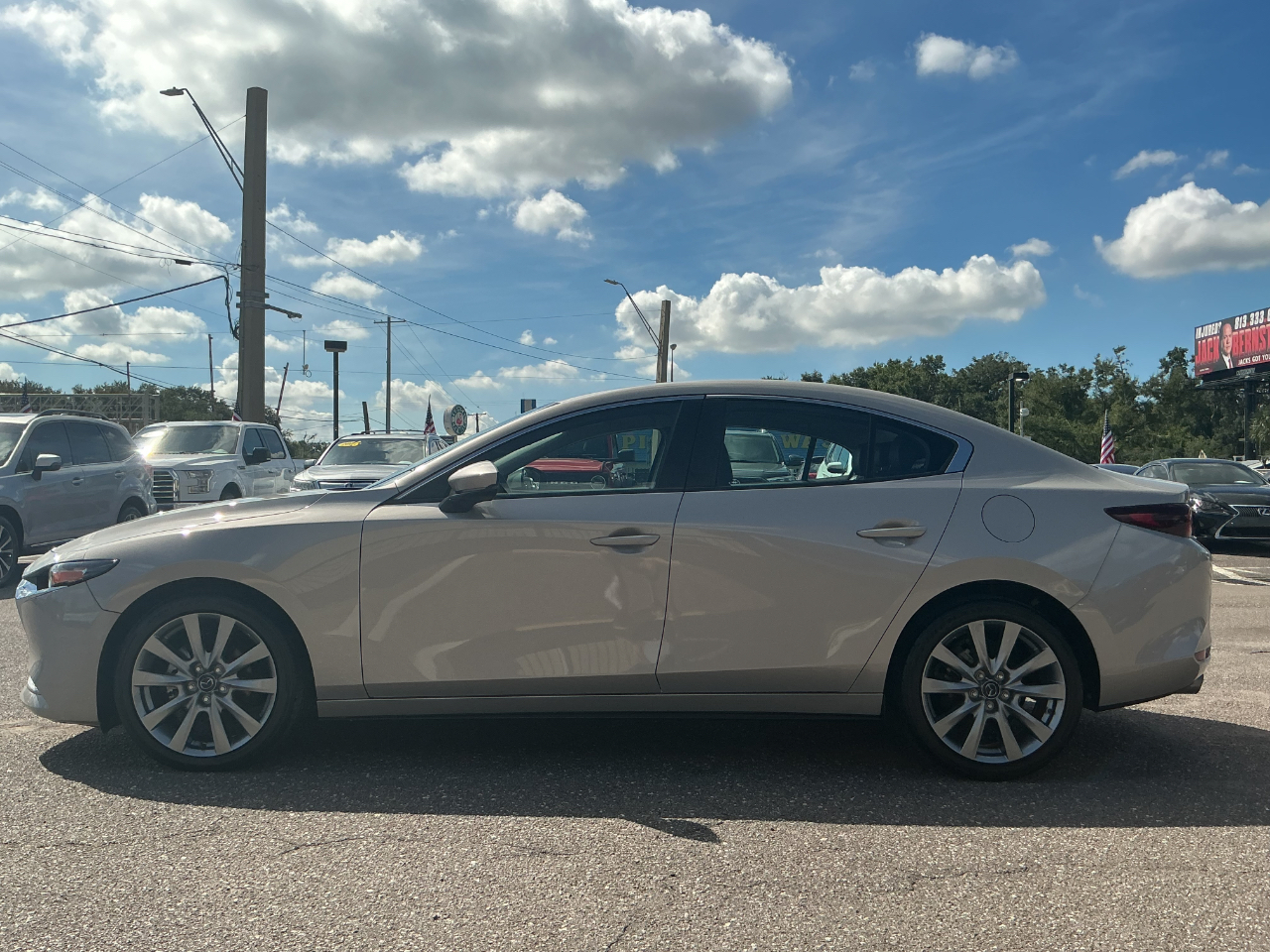 2023 Mazda Mazda3 Select photo 7