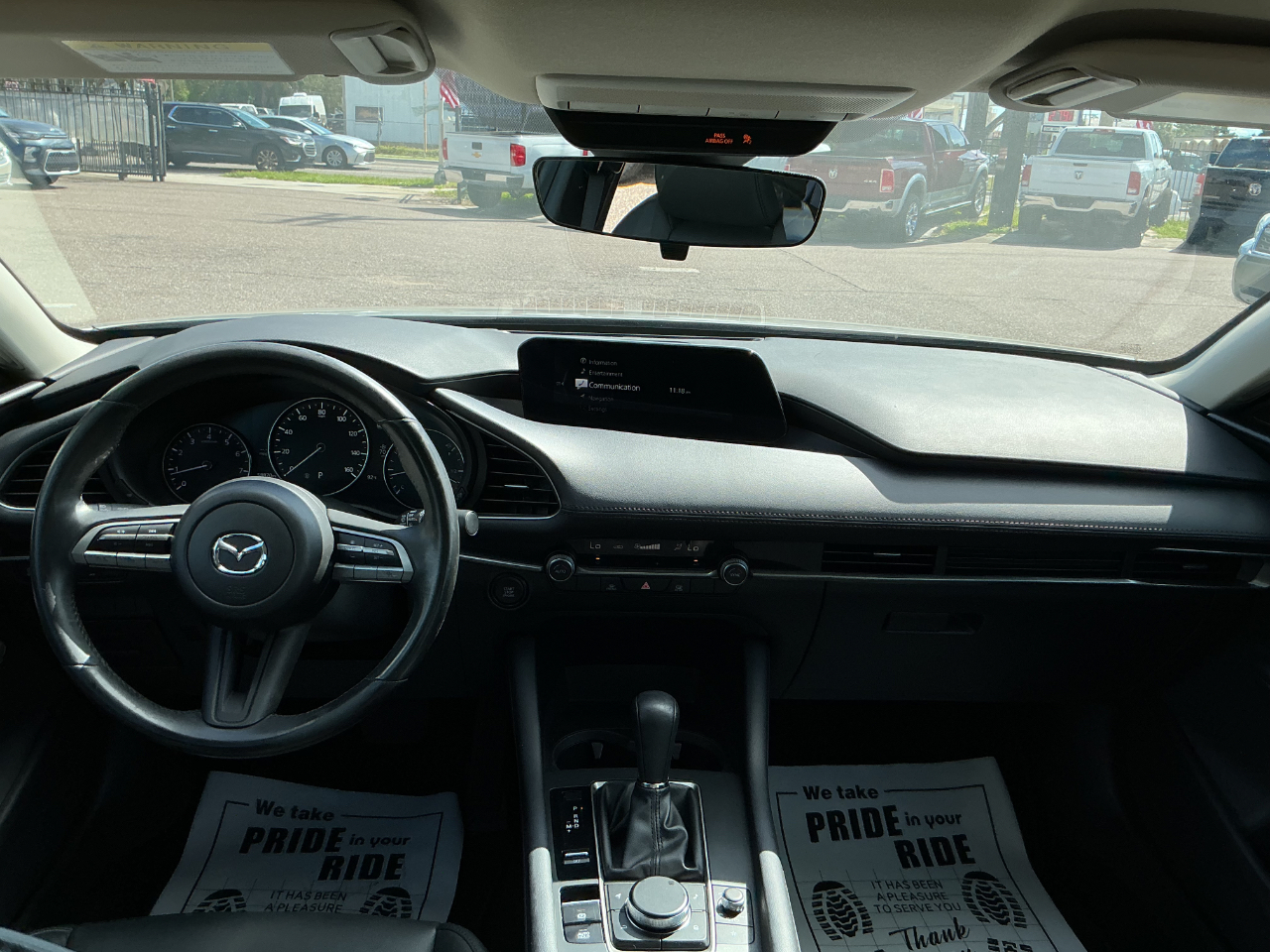 2023 Mazda Mazda3 Select photo 9