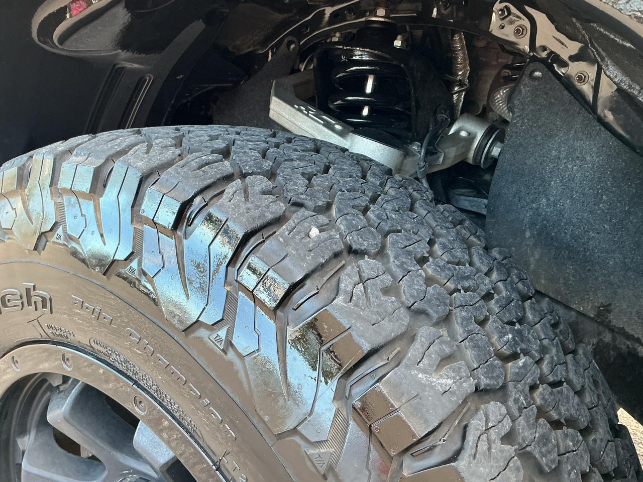 Toyota Tacoma SR5 Double Cab Super Long Bed V6 6AT 4WD 2018