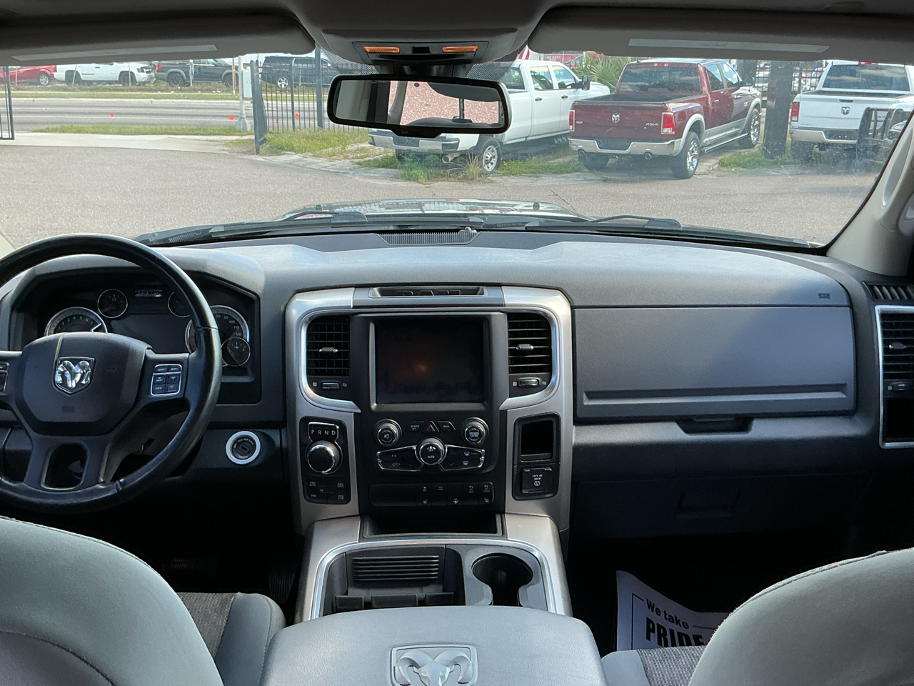 RAM 1500 SLT Crew Cab SWB 4WD 2018