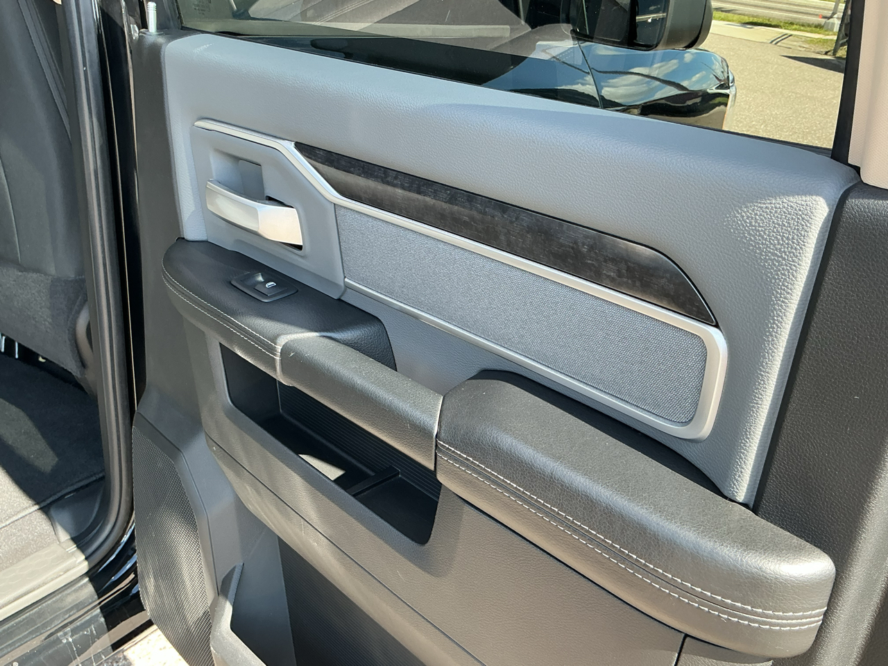 RAM 2500 Tradesman Crew Cab SWB 4WD 2020
