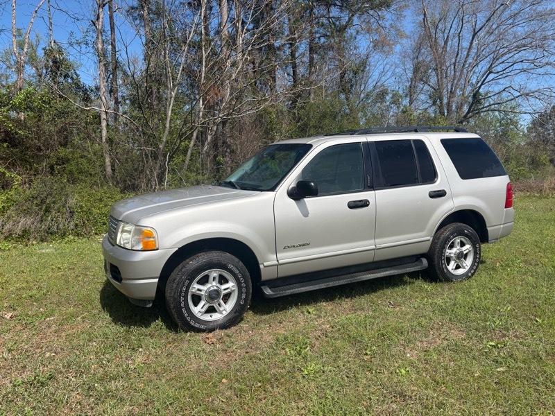 Ford Explorer  2004