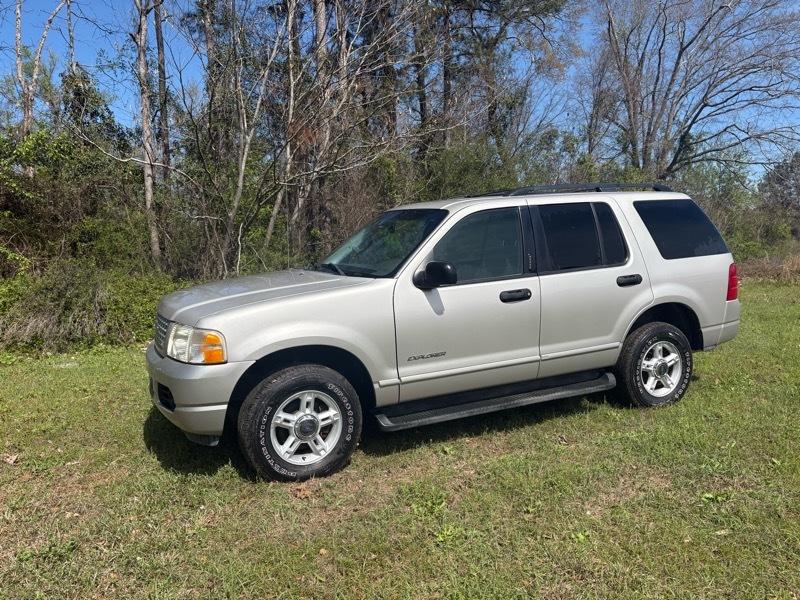 Ford Explorer  2004
