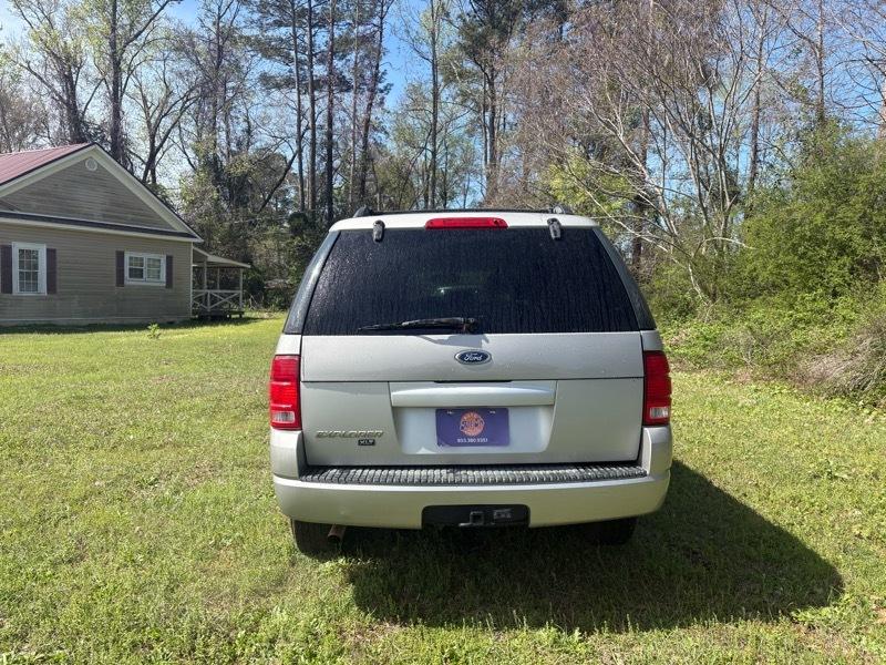 Ford Explorer  2004