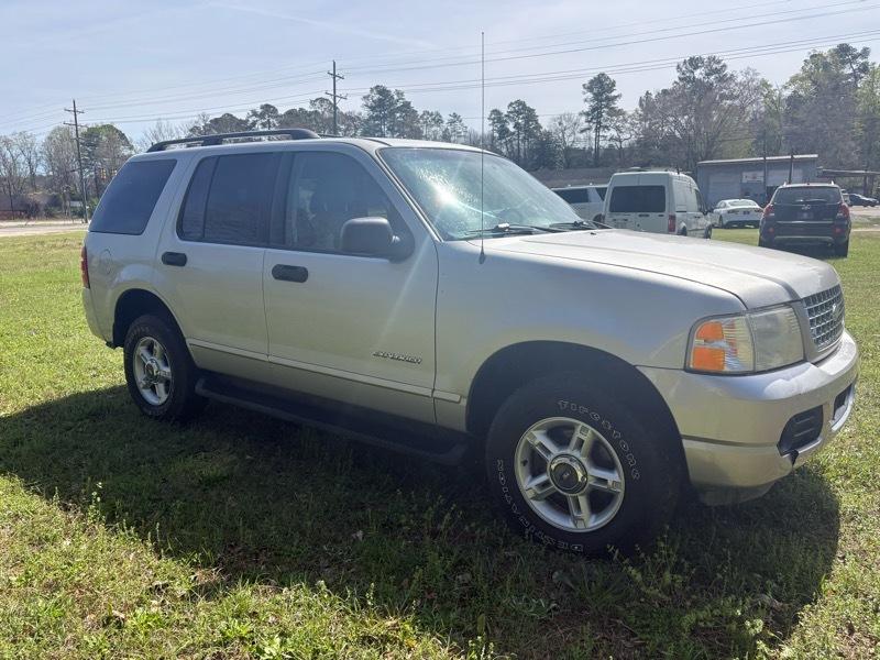 Ford Explorer  2004