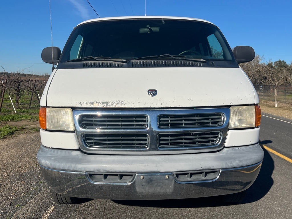 Dodge Ram Wagon  1999