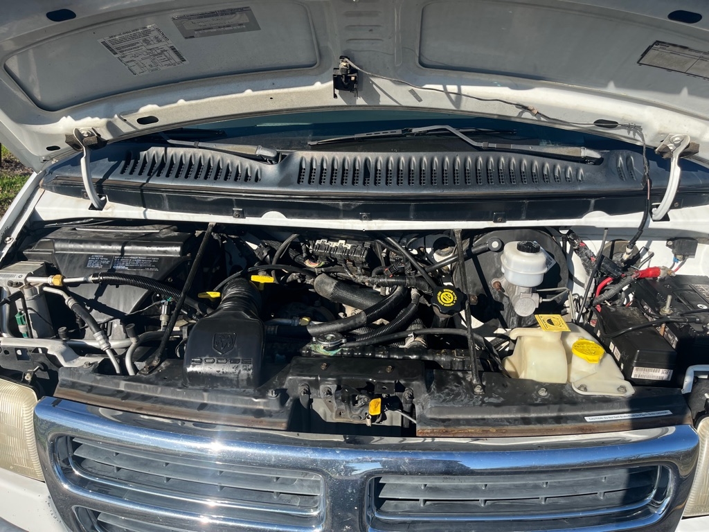 Dodge Ram Wagon  1999