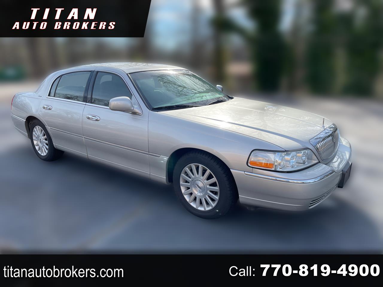 Lincoln Town Car Ultimate 2004