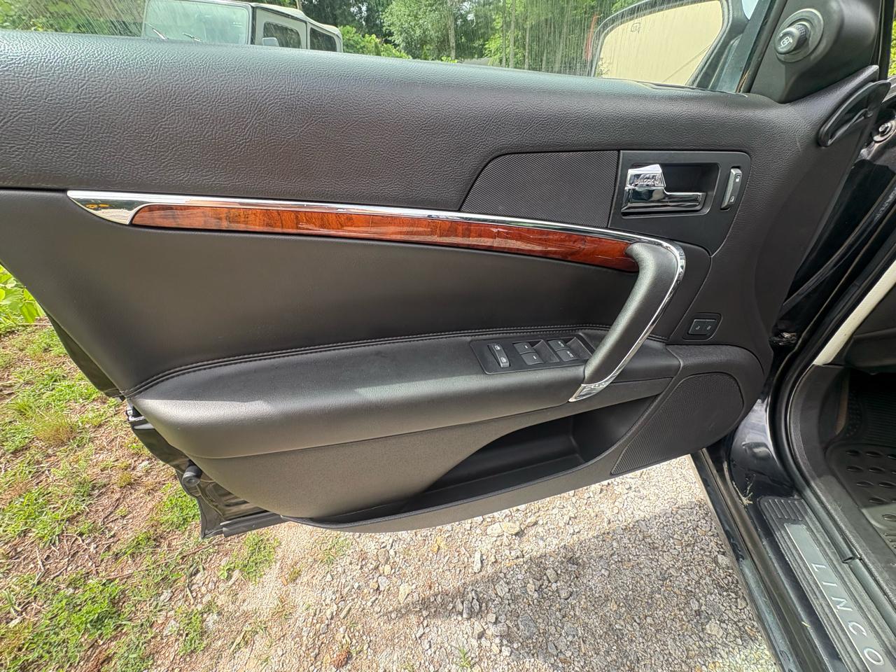 Lincoln MKZ FWD 2010