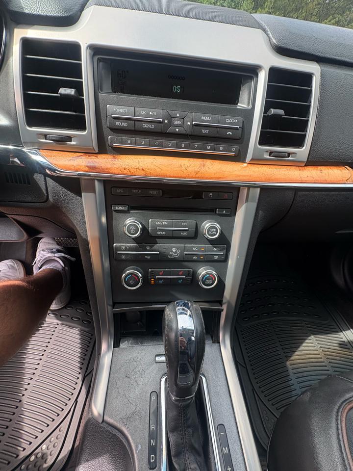 Lincoln MKZ FWD 2010