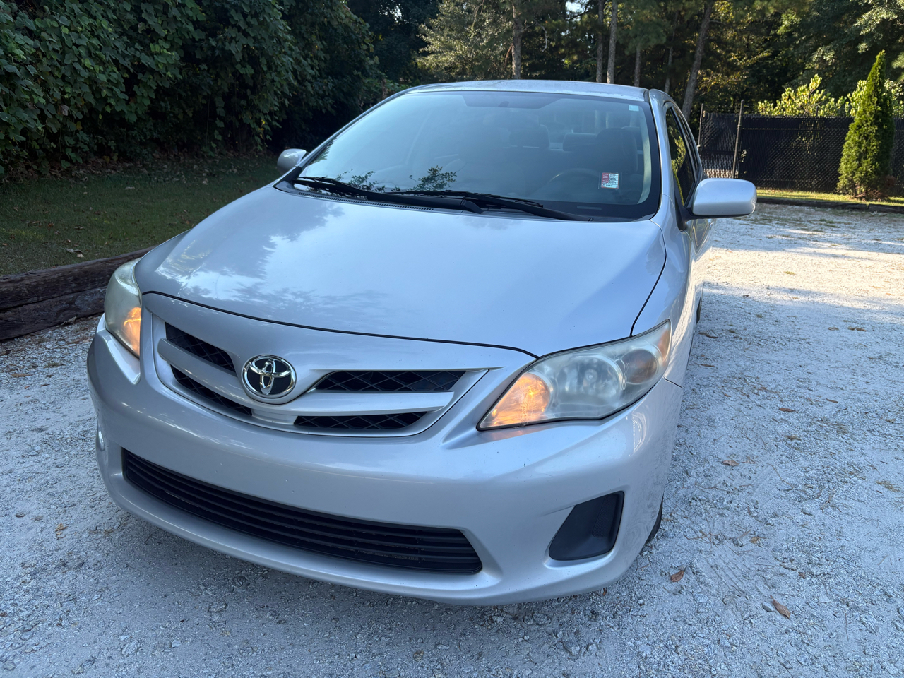 Toyota Corolla 4dr Sdn LE Auto (Natl) 2013