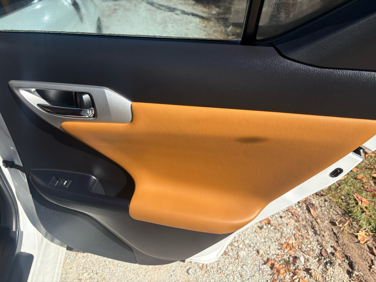 Lexus CT 200h FWD 4dr Hybrid 2011