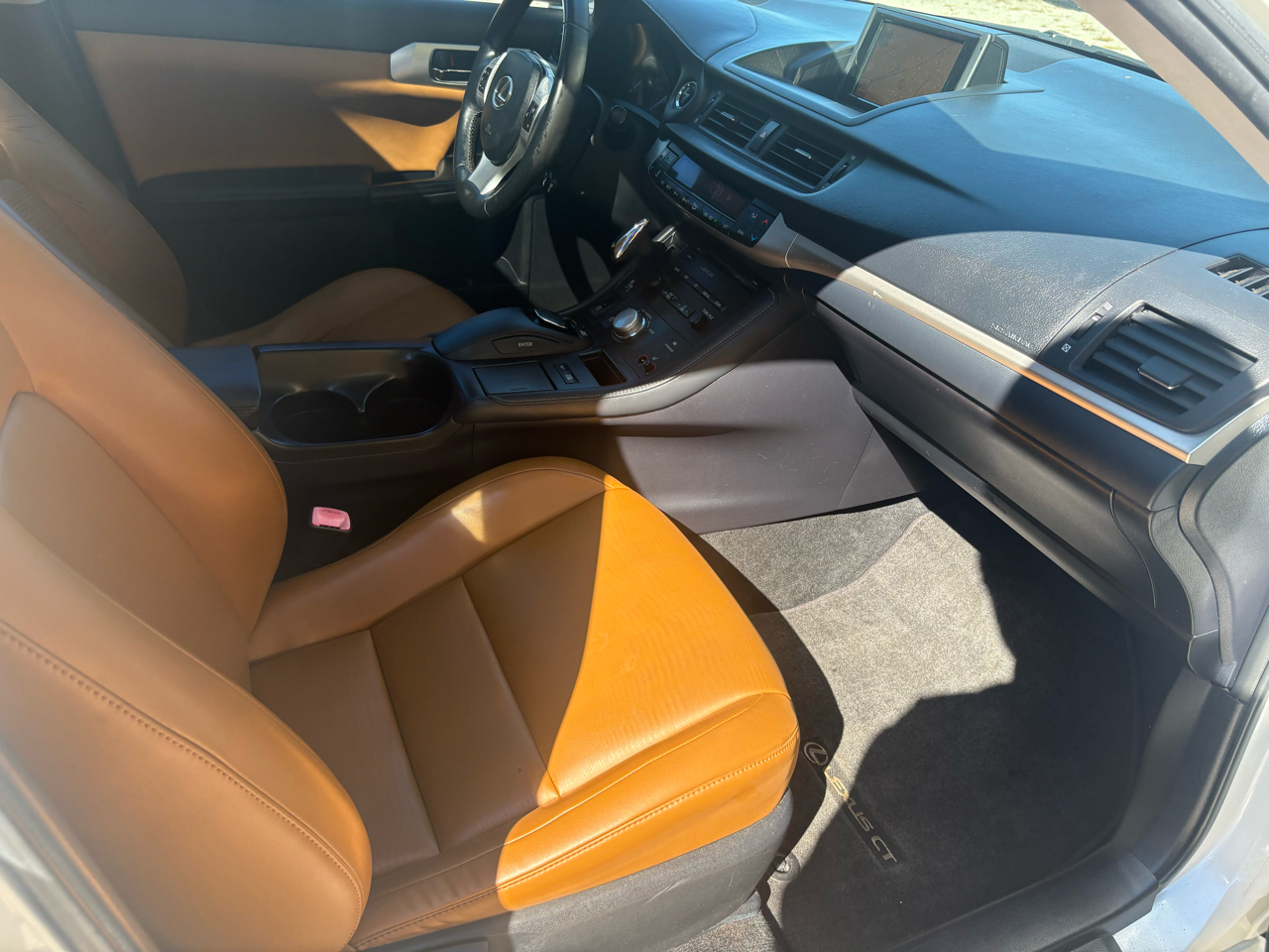 Lexus CT 200h FWD 4dr Hybrid 2011