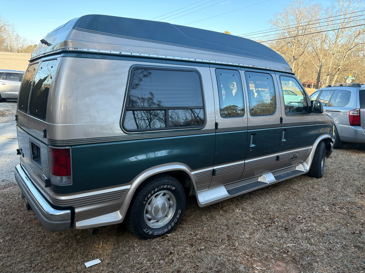 Ford Econoline Cargo Van E-150 138" WB 1995