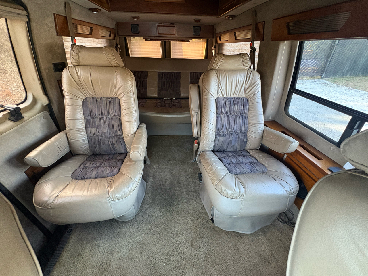 Ford Econoline Cargo Van E-150 138" WB 1995