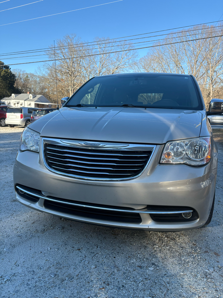 Chrysler Town & Country 4dr Wgn Touring-L 2013