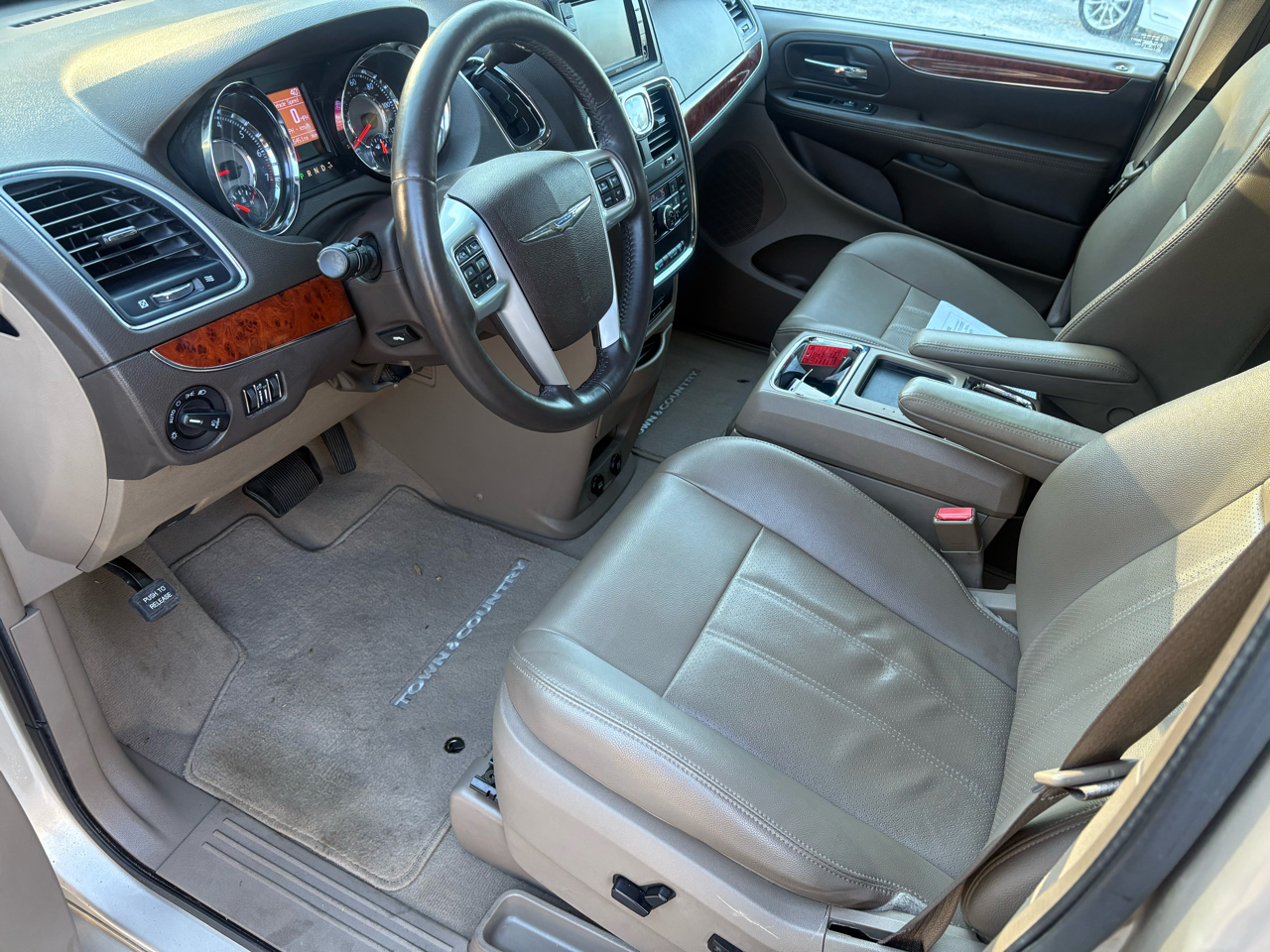 Chrysler Town & Country 4dr Wgn Touring-L 2013