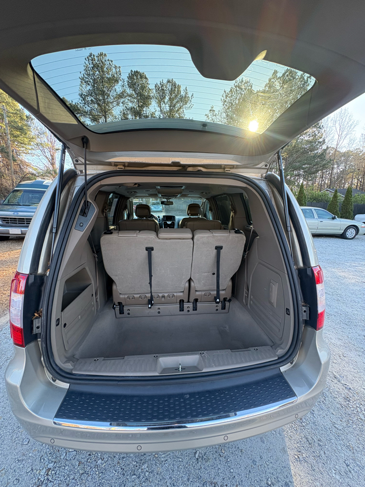 Chrysler Town & Country 4dr Wgn Touring-L 2013