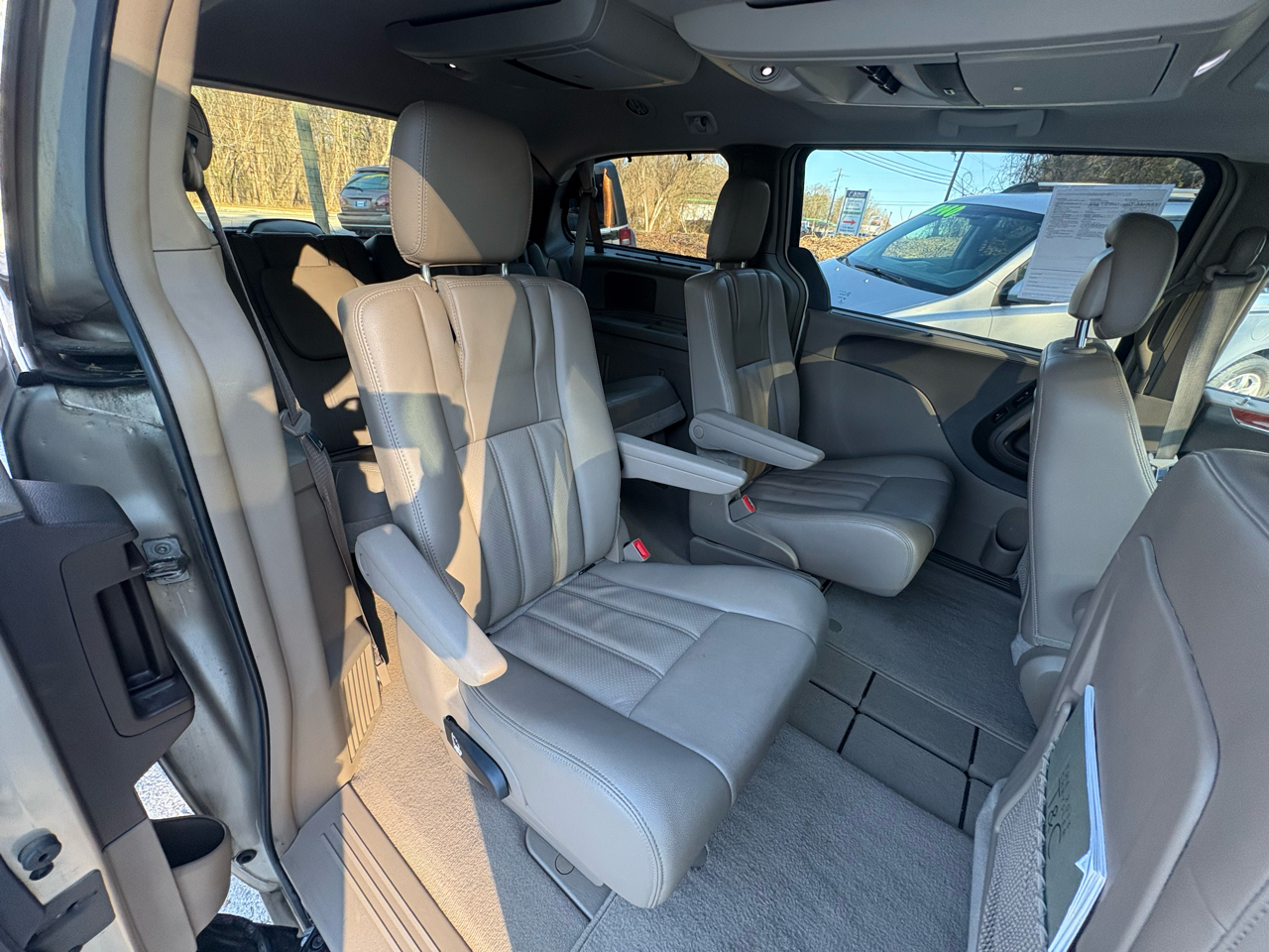 Chrysler Town & Country 4dr Wgn Touring-L 2013