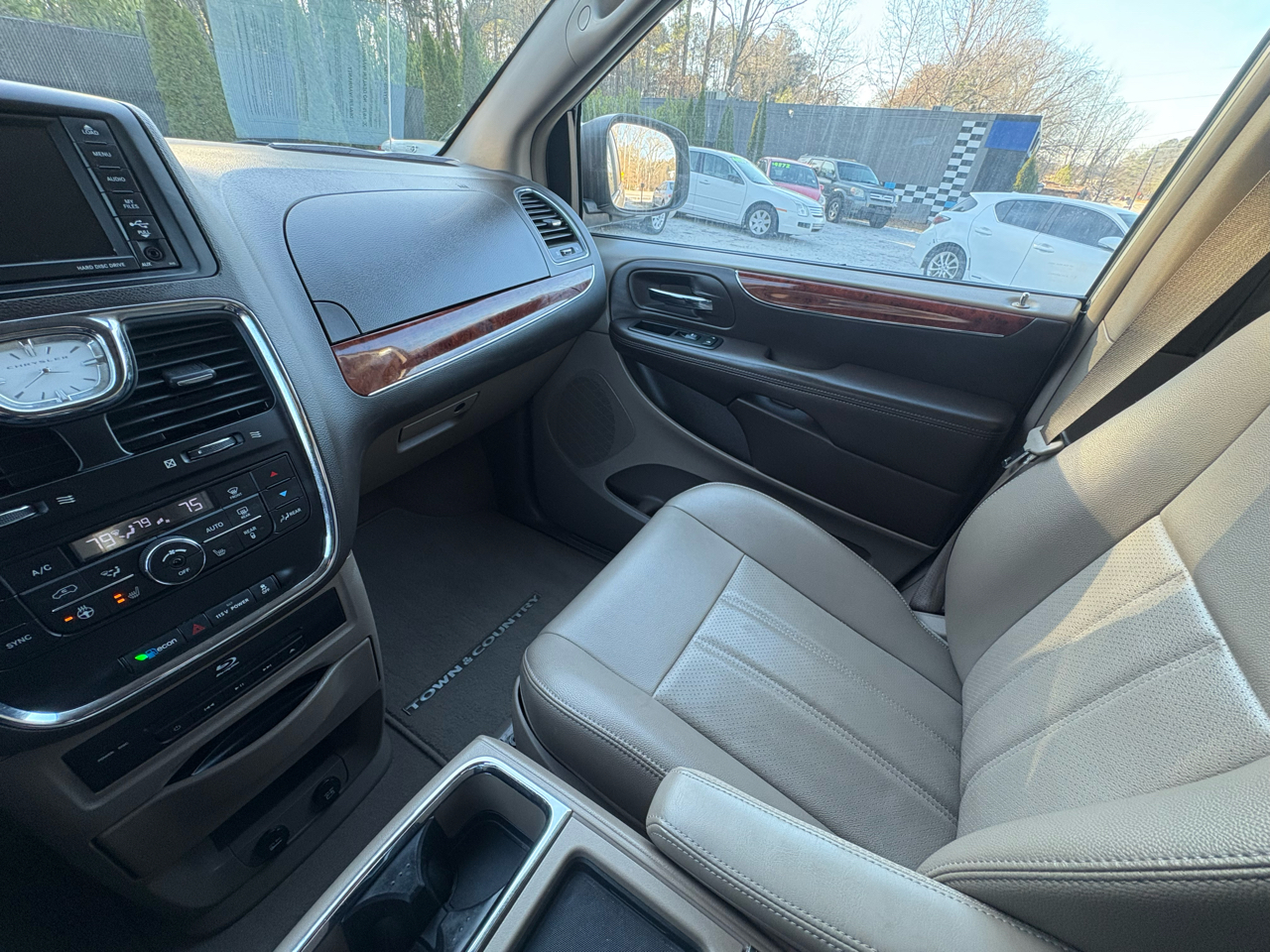 Chrysler Town & Country 4dr Wgn Touring-L 2013