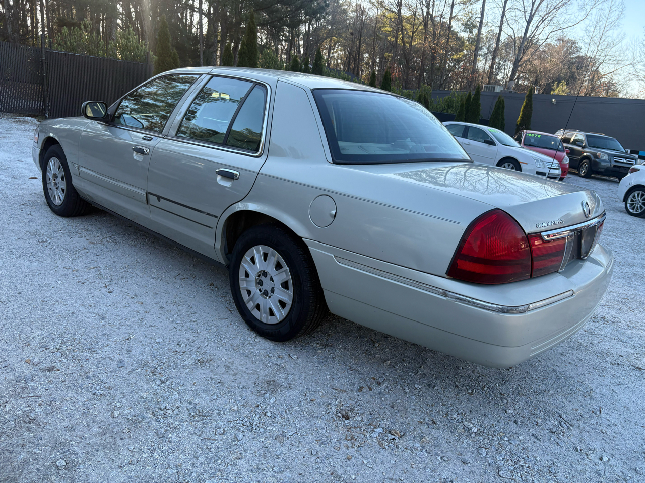 Mercury Grand Marquis 4dr Sdn GS 2005